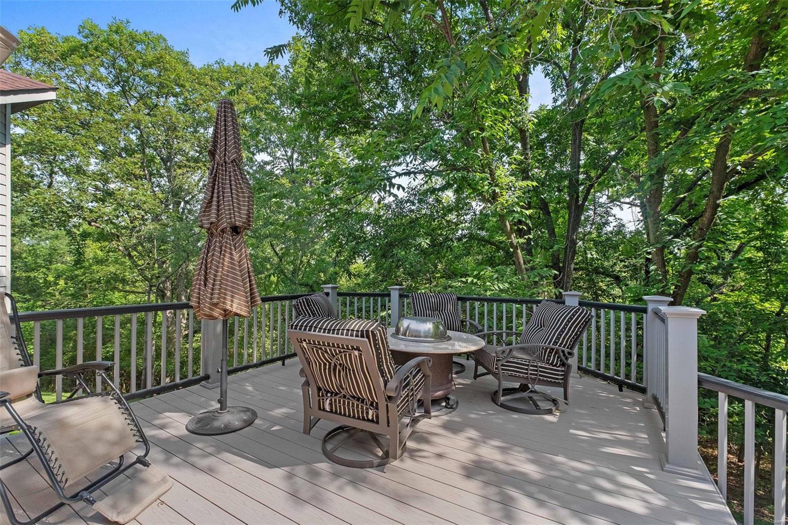 16046 Forest Valley Drive Ballwin, MO 63021 - Photo 46 of 54