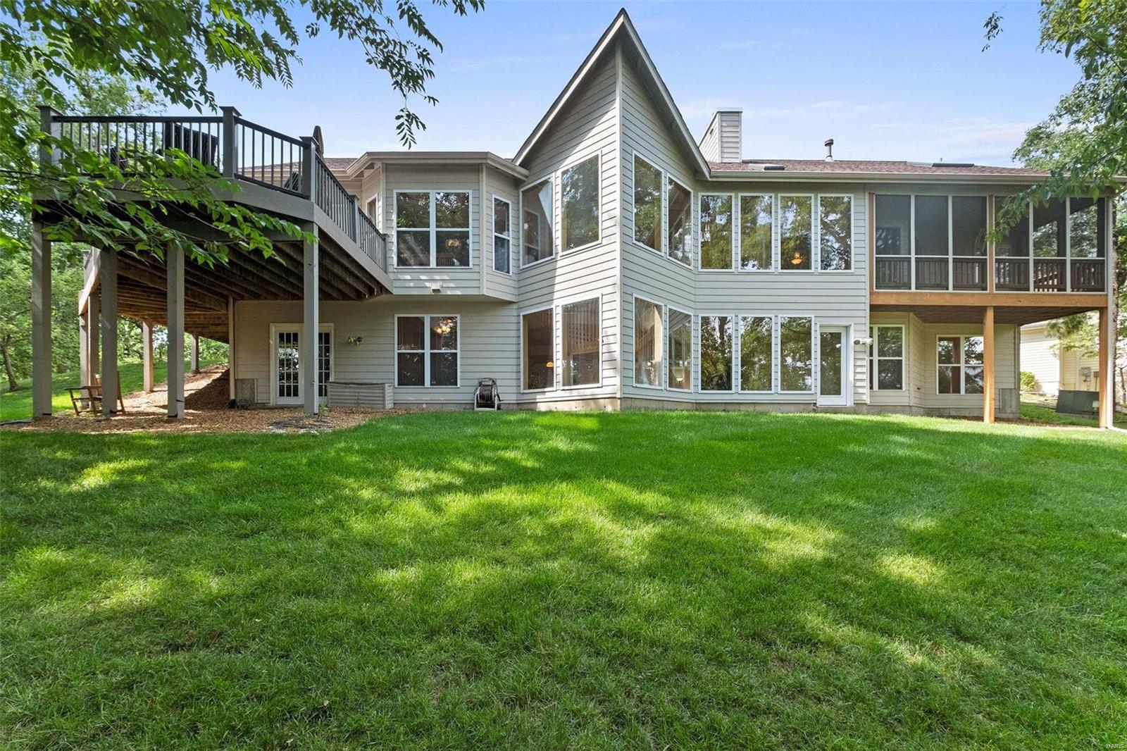 16046 Forest Valley Drive Ballwin, MO 63021 - Photo 49 of 54