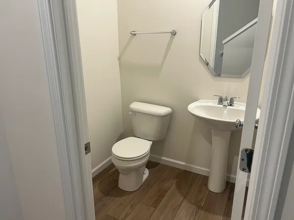 $3,500 | 1977 Leiter Way, Unit 12003, Hoffman Estates, IL 60169
