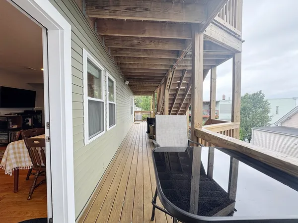 $2,950 | 214 East Eagle Street, Unit 4, Boston, MA 02128