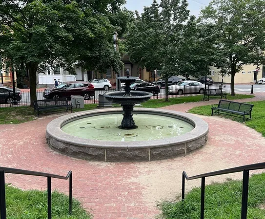 $2,950 | 214 East Eagle Street, Unit 4, Boston, MA 02128
