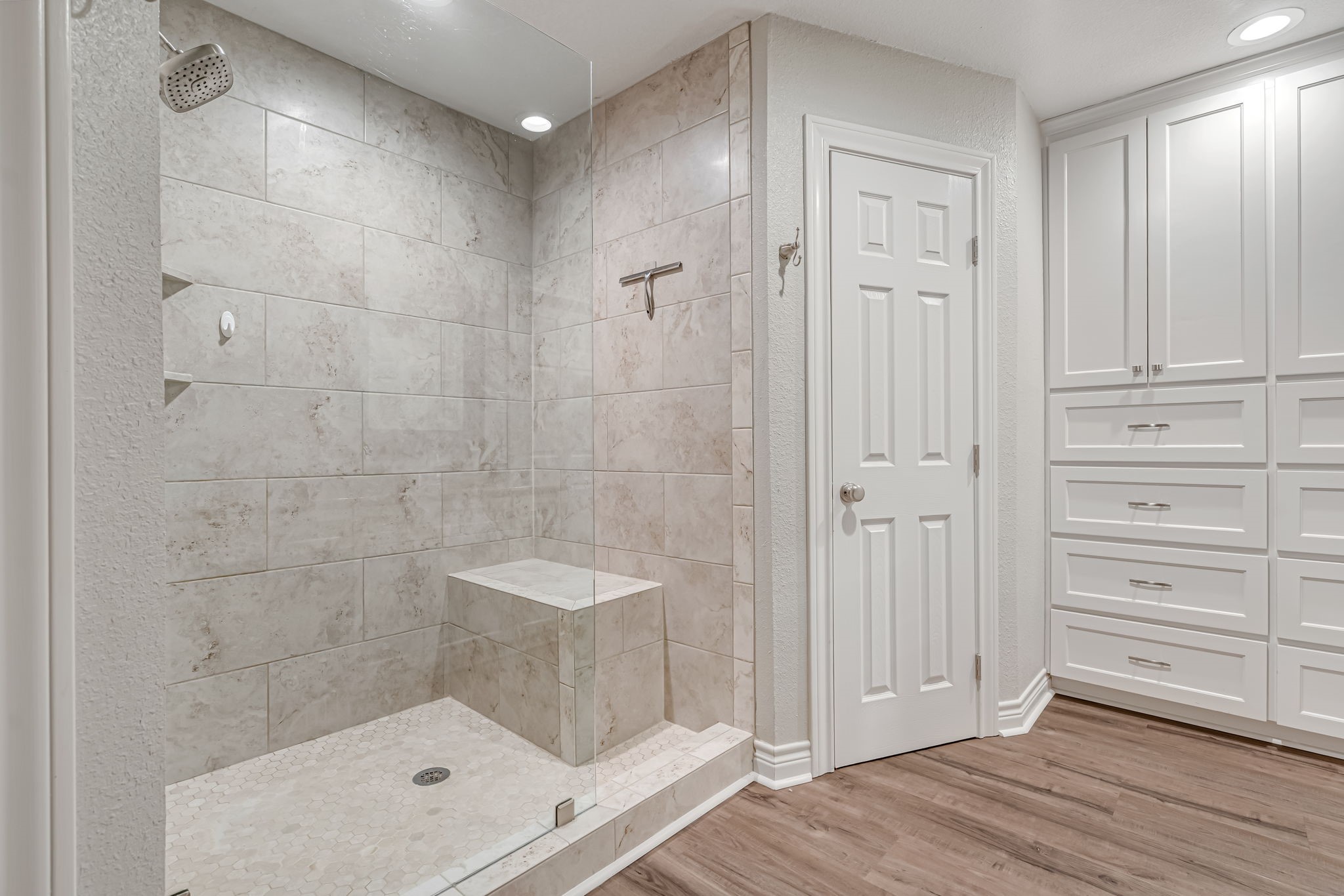 4702 Spring Lane Baytown, TX 77521 - Photo 28 of 34 a bathroom with a shower