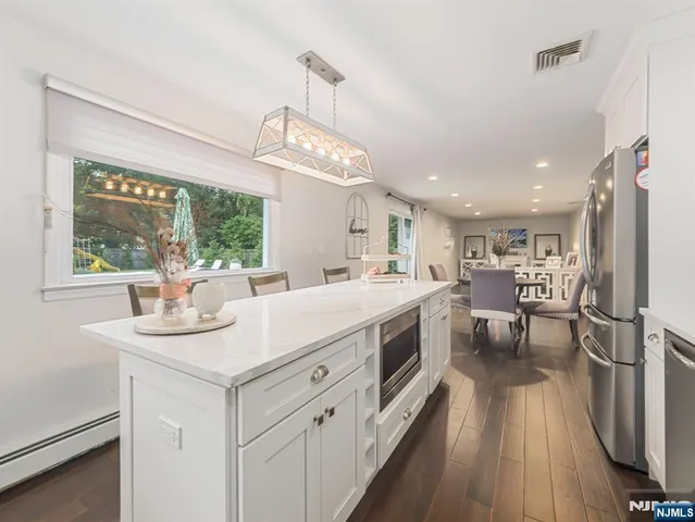 $839,000 | 202 Andover Drive, Wayne, NJ 07470