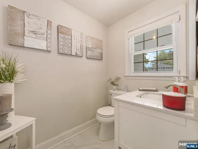 $839,000 | 202 Andover Drive, Wayne, NJ 07470