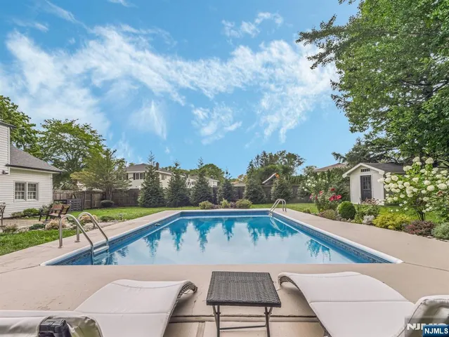 $839,000 | 202 Andover Drive, Wayne, NJ 07470