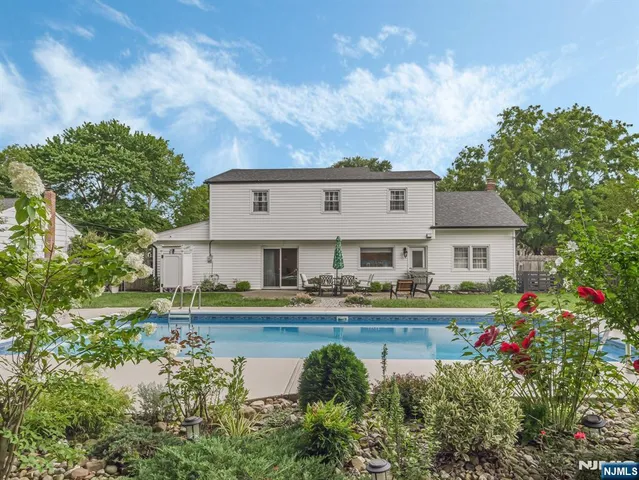 $839,000 | 202 Andover Drive, Wayne, NJ 07470