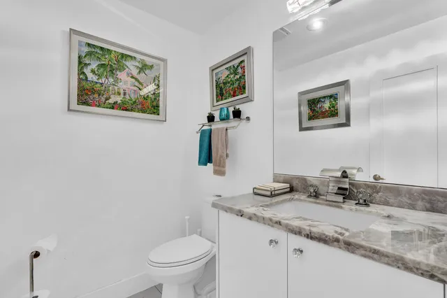 $980,000 | 20104 Back 9 Drive, Boca Raton, FL 33498