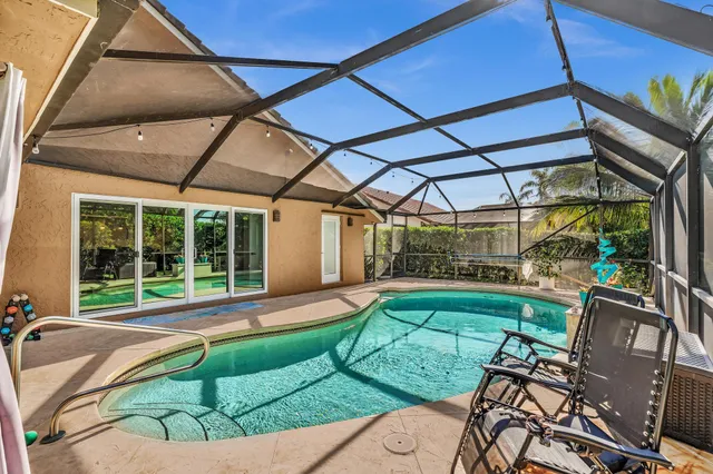 $980,000 | 20104 Back 9 Drive, Boca Raton, FL 33498