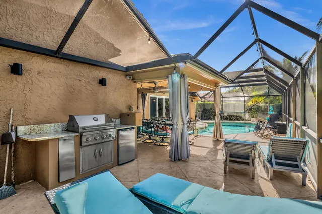 $980,000 | 20104 Back 9 Drive, Boca Raton, FL 33498