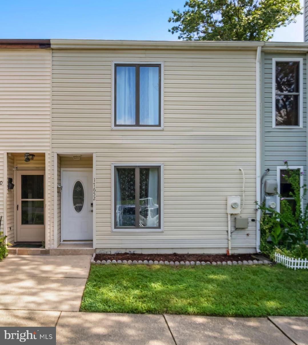 17652 Shady Spring Terrace Gaithersburg, MD 20877 - Photo 1 of 30 Gallery Image 1