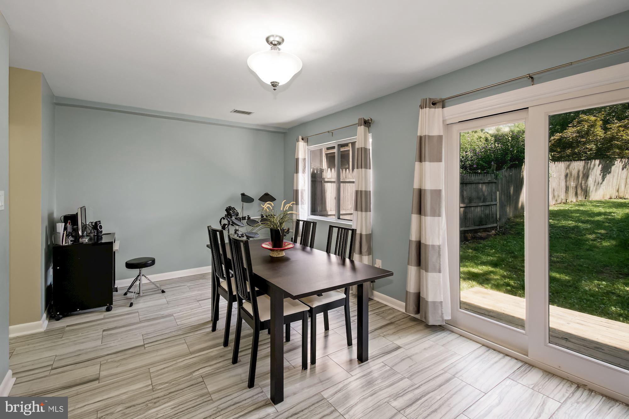 17652 Shady Spring Terrace Gaithersburg, MD 20877 - Photo 12 of 30 Gallery Image 12