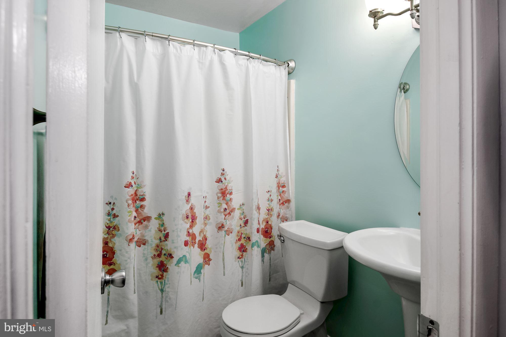 17652 Shady Spring Terrace Gaithersburg, MD 20877 - Photo 25 of 30 Gallery Image 25