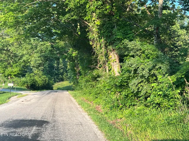 $624,000 | 1198 Mill Creek Road, Sunbright, TN 37872