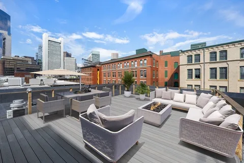 $3,250,000 | 49 Melcher Street, Unit 502, Boston, MA 02210