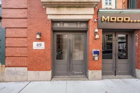 $3,250,000 | 49 Melcher Street, Unit 502, Boston, MA 02210