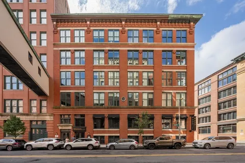 $3,250,000 | 49 Melcher Street, Unit 502, Boston, MA 02210