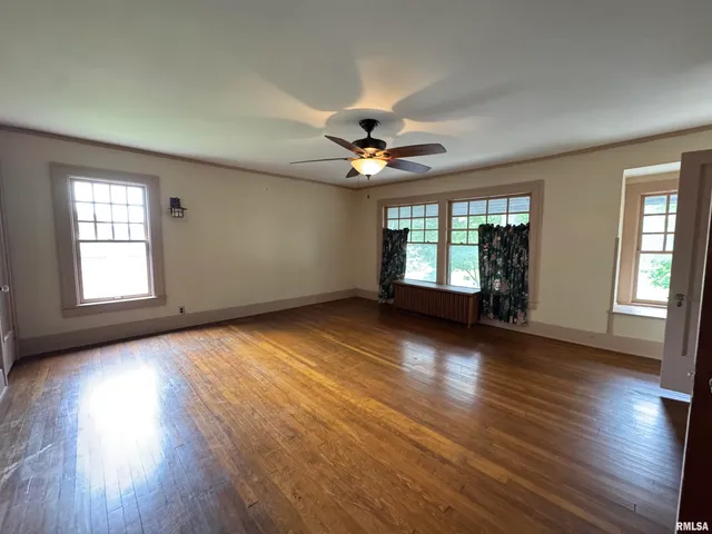 $250,000 | 387 North Kellogg Street, Galesburg, IL 61401