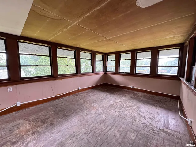 $250,000 | 387 North Kellogg Street, Galesburg, IL 61401