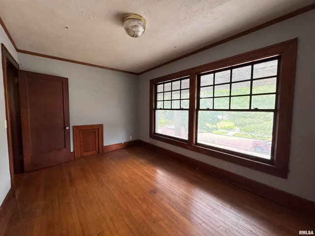 $250,000 | 387 North Kellogg Street, Galesburg, IL 61401