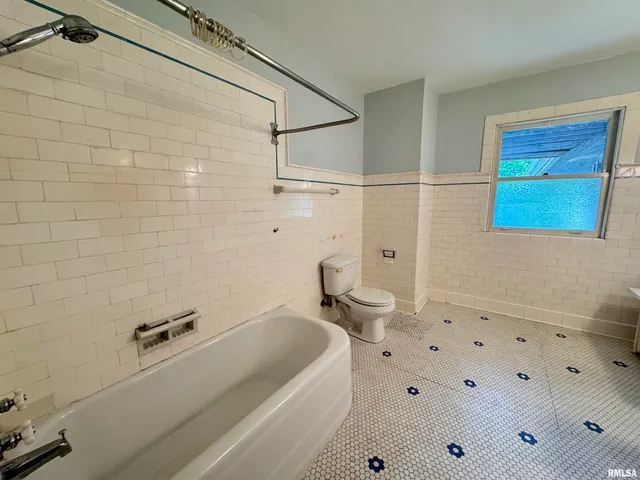 $250,000 | 387 North Kellogg Street, Galesburg, IL 61401