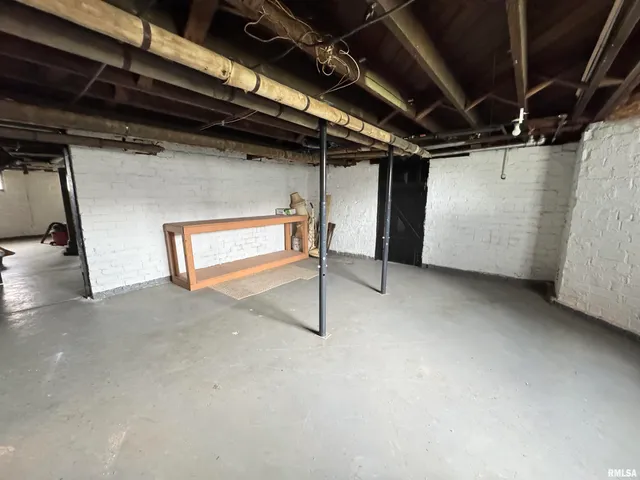 $250,000 | 387 North Kellogg Street, Galesburg, IL 61401