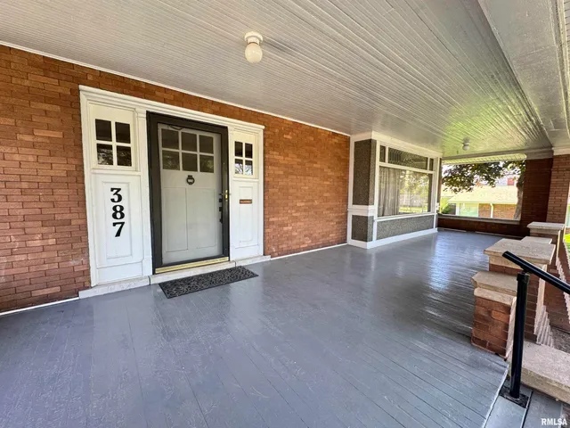 $250,000 | 387 North Kellogg Street, Galesburg, IL 61401