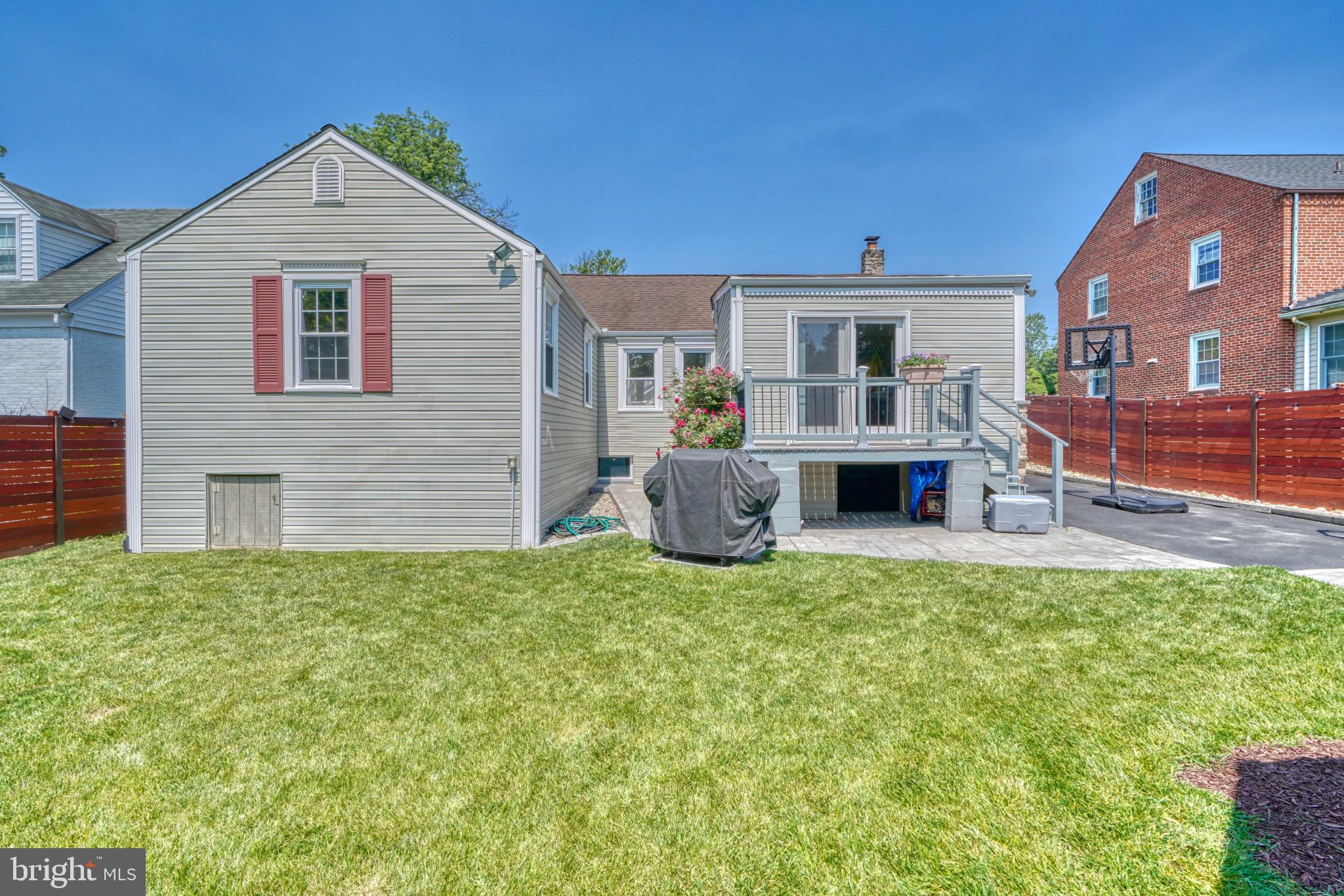 619 Round Oak Road Towson, MD 21204 - Photo 15 of 70 Gallery Image 15