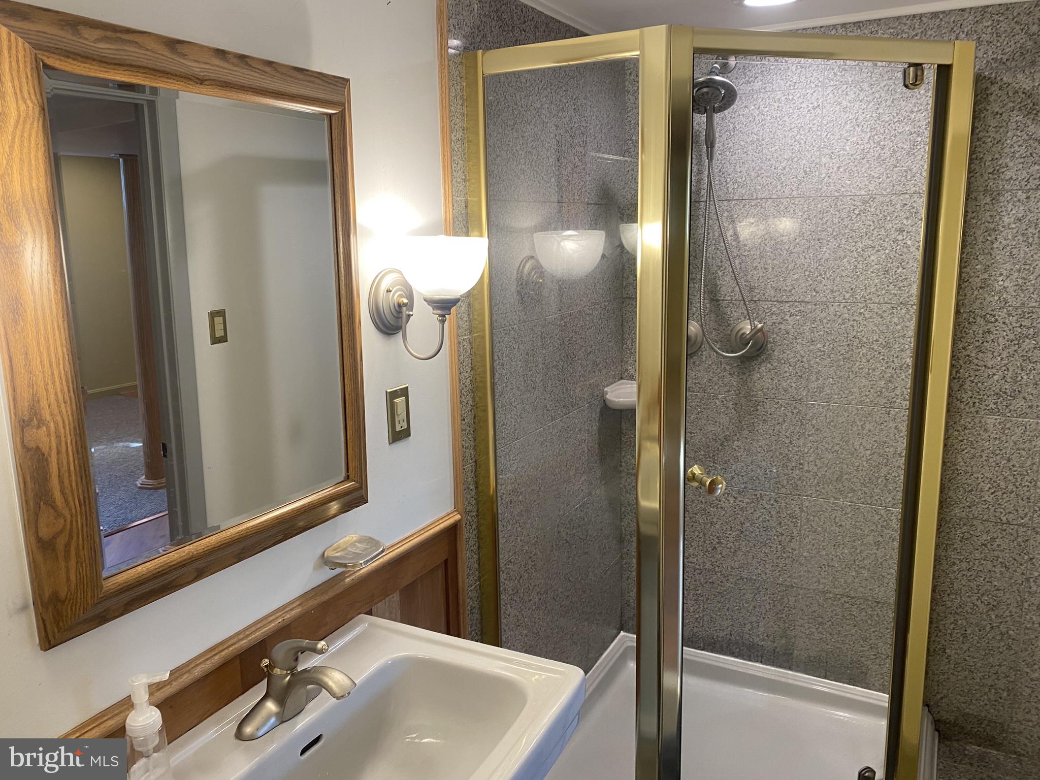 619 Round Oak Road Towson, MD 21204 - Photo 66 of 70 Gallery Image 66
