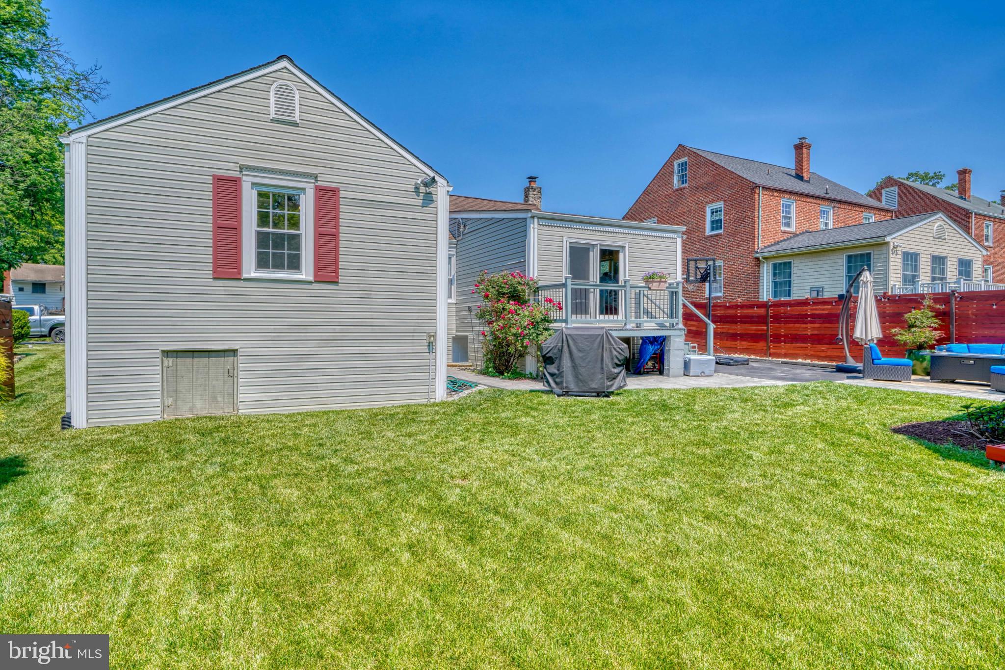 619 Round Oak Road Towson, MD 21204 - Photo 8 of 70 Gallery Image 8