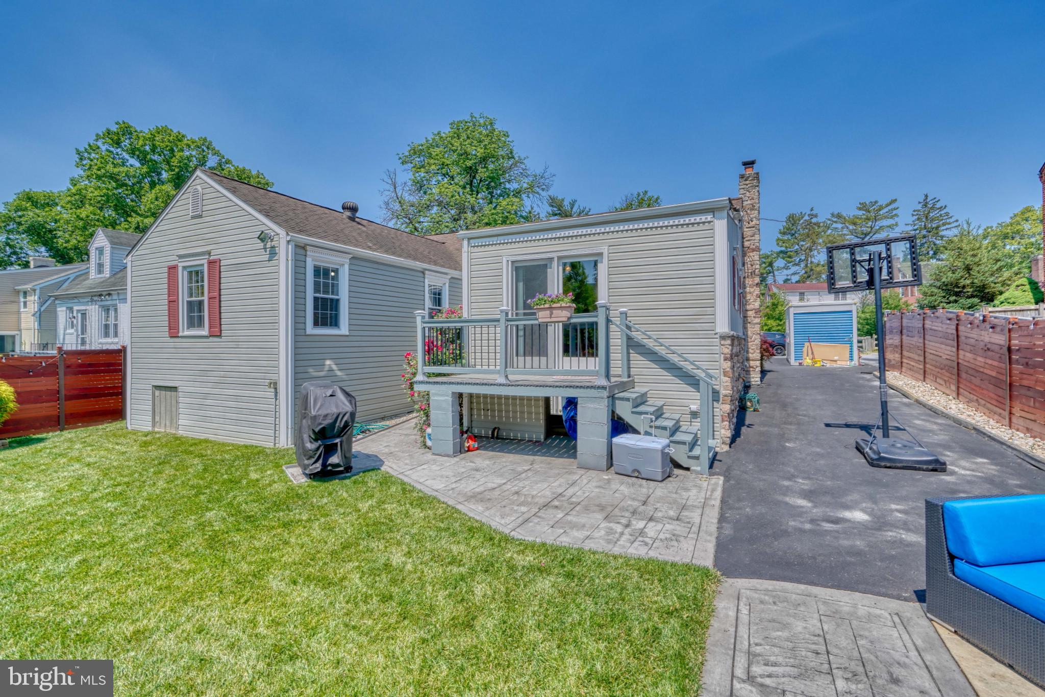 619 Round Oak Road Towson, MD 21204 - Photo 10 of 70 Gallery Image 10