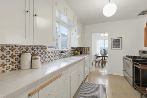 $2,195,000 | 2854 Albatross Street, San Diego, CA 92103