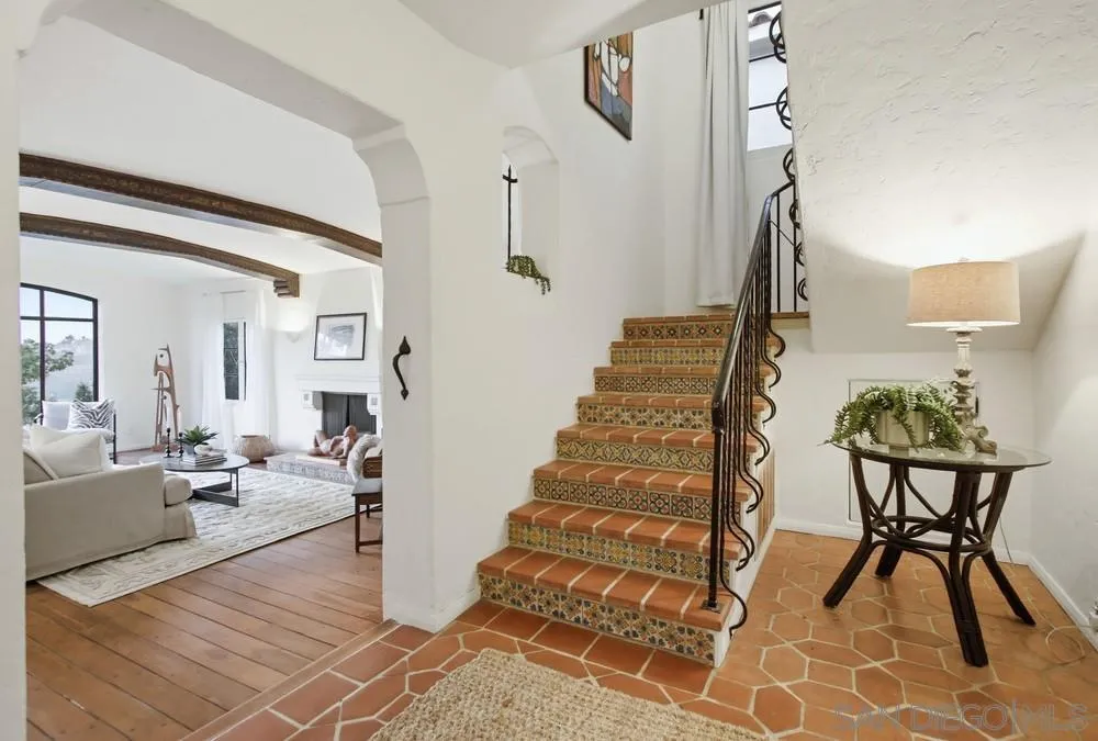 2854 Albatross Street San Diego, CA 92103 - Photo 17 of 51