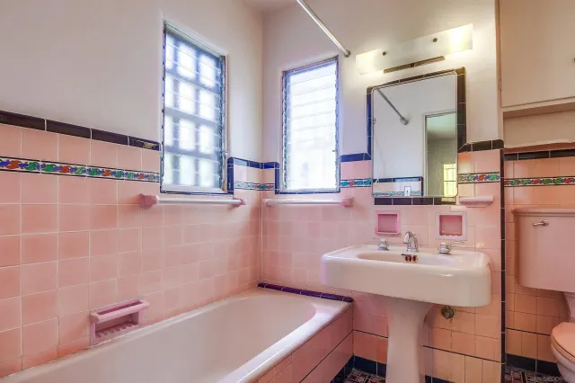 $2,195,000 | 2854 Albatross Street, San Diego, CA 92103