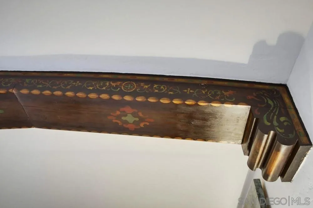 2854 Albatross Street San Diego, CA 92103 - Photo 7 of 51