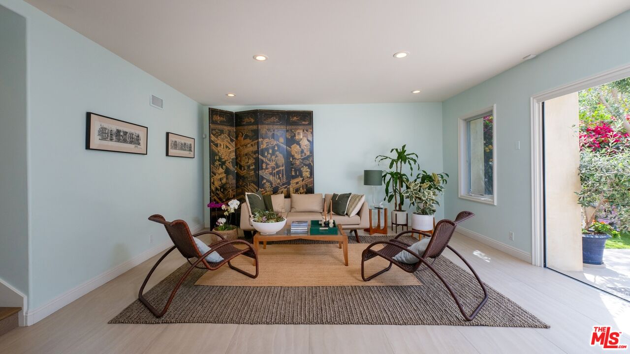 129 Channel Pointe Court Marina del Rey, CA 90292 - Photo 4 of 49