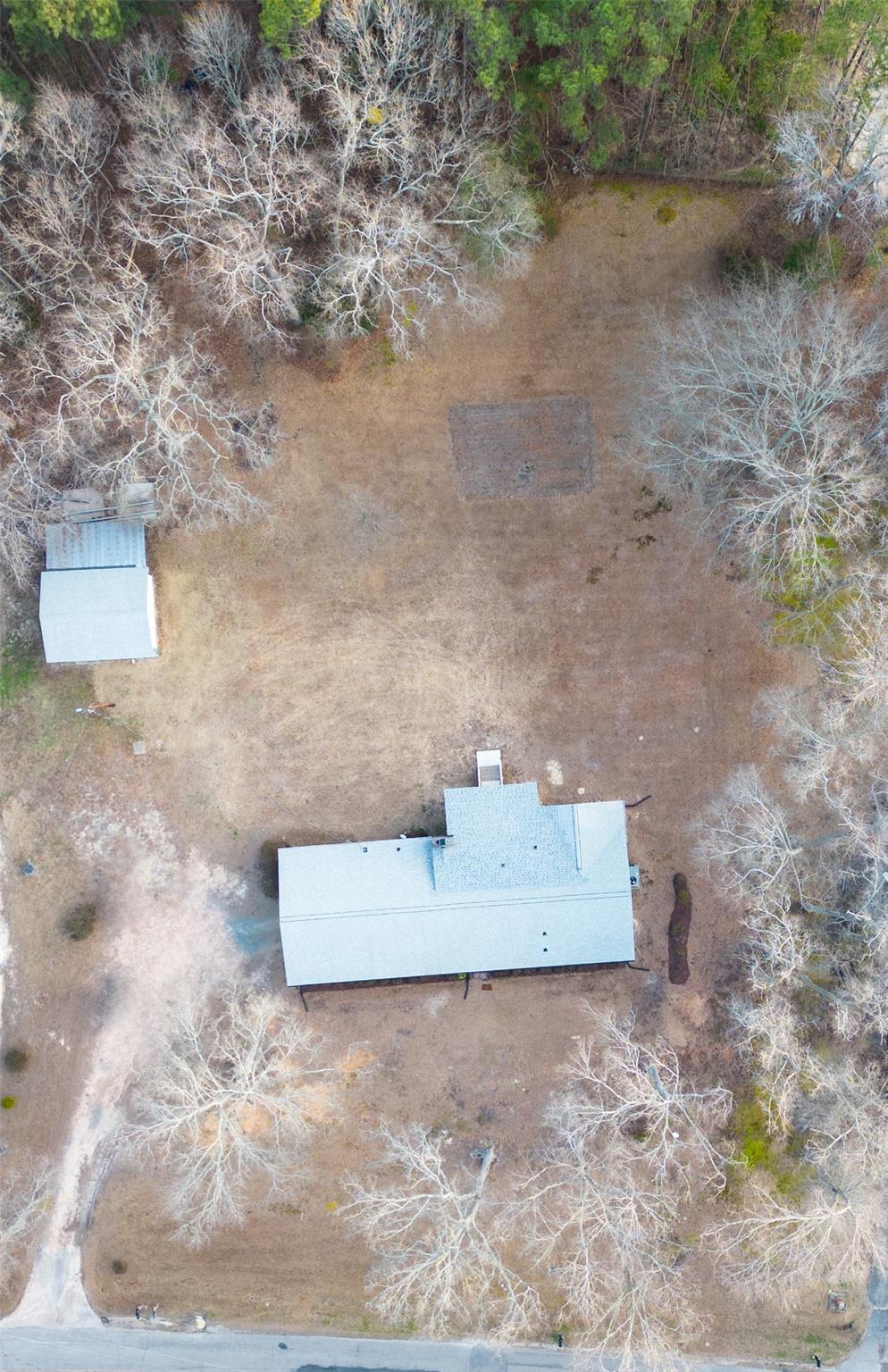 2715 Pineview Drive Lancaster, SC 29720 - Photo 36 of 40 a view of a dry yard with wooden floor
