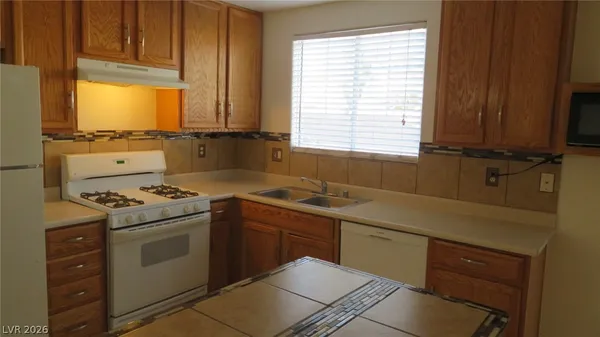 $1,750 | 3014 Sunrise Bay Avenue, North Las Vegas, NV 89031