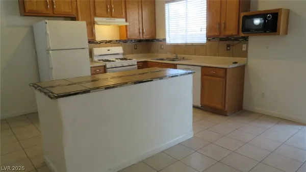 $1,750 | 3014 Sunrise Bay Avenue, North Las Vegas, NV 89031