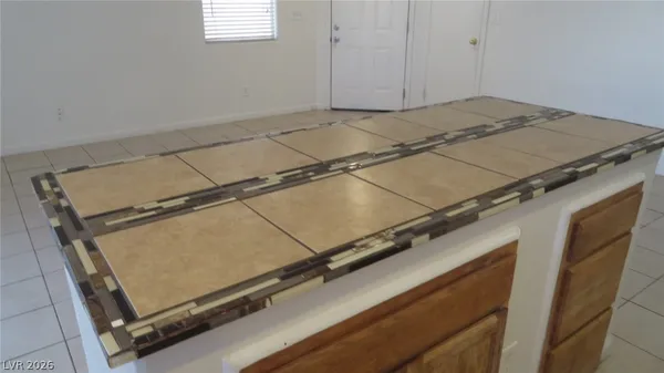 $1,750 | 3014 Sunrise Bay Avenue, North Las Vegas, NV 89031