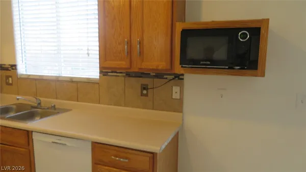 $1,750 | 3014 Sunrise Bay Avenue, North Las Vegas, NV 89031