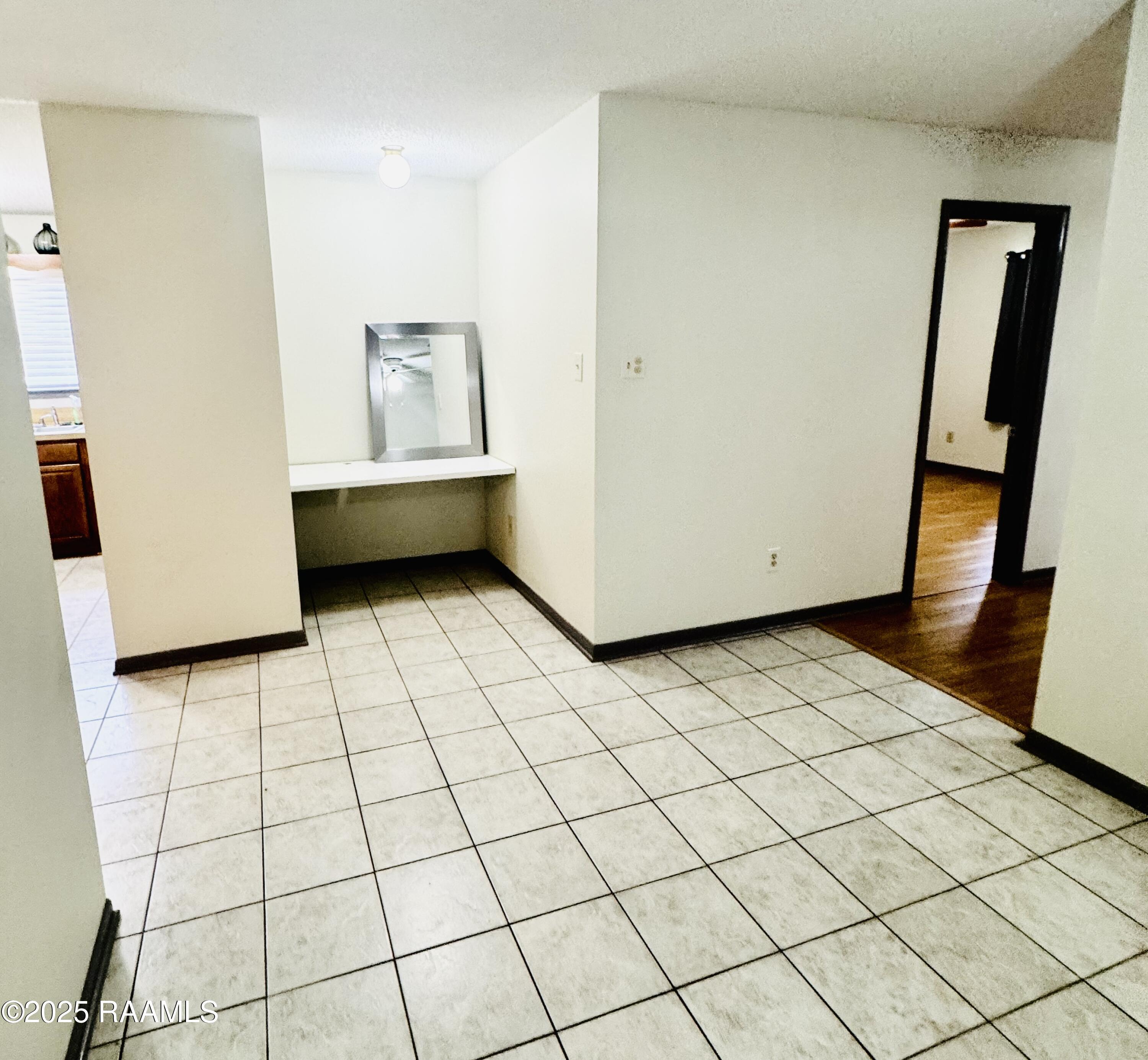 209 Lowell Drive Lafayette, LA 70506 - Photo 5 of 12 Dinning Room