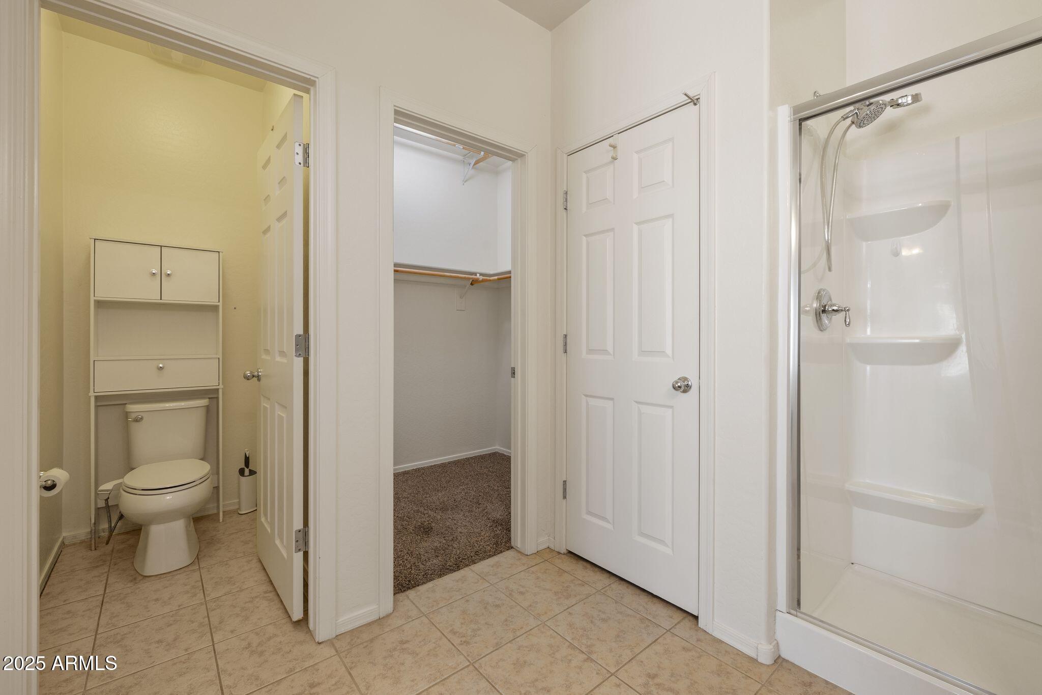2119 East Phelps Road Phoenix, AZ 85022 - Photo 18 of 42 099-Primary Bathroom