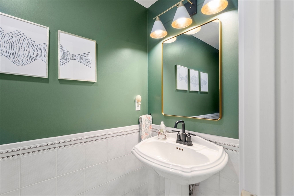 818 Long Pond Road Plymouth, MA 02360 - Photo 25 of 42