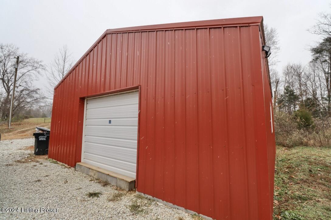 745 Hilltop Road Shepherdsville, KY 40165 - Photo 7 of 45 7