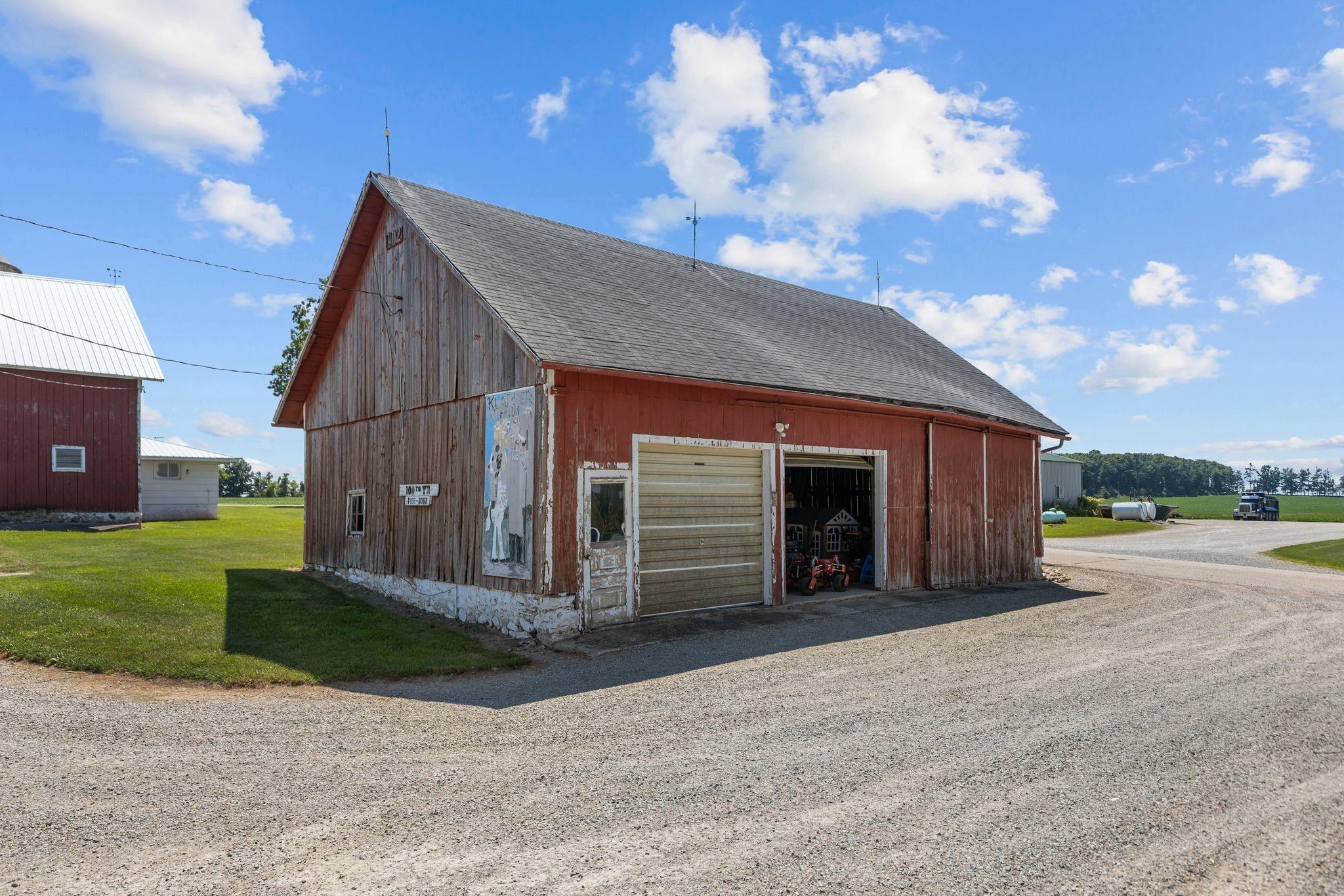 N5964 Division Road Cecil, WI 54111 - Photo 41 of 80