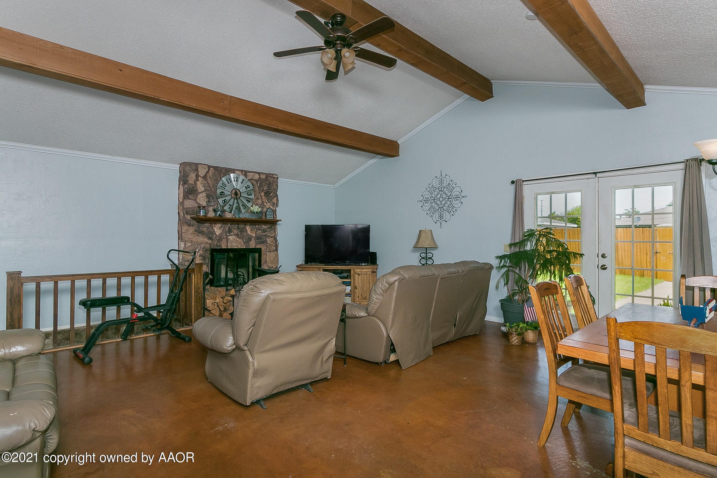 2406 Southwest 50th Avenue Amarillo, TX 79110 - Photo 6 of 28 Den