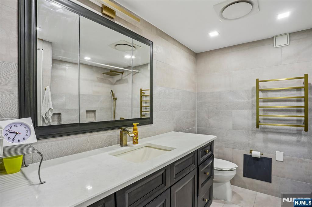 1077 River Road, Unit 211 Edgewater, NJ 07020 - Photo 20 of 25