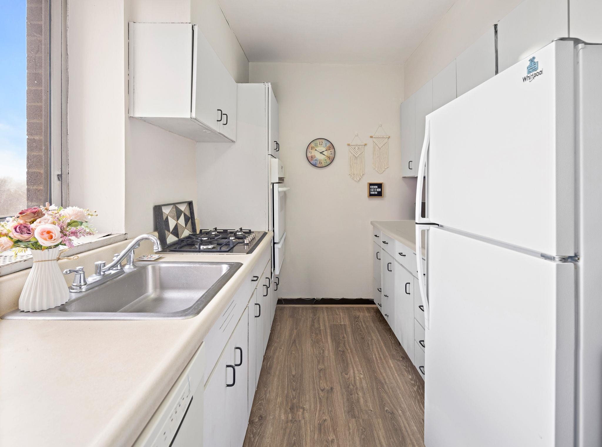 1 Horizon Road, Unit 806 Fort Lee, NJ 07024 - Photo 7 of 15