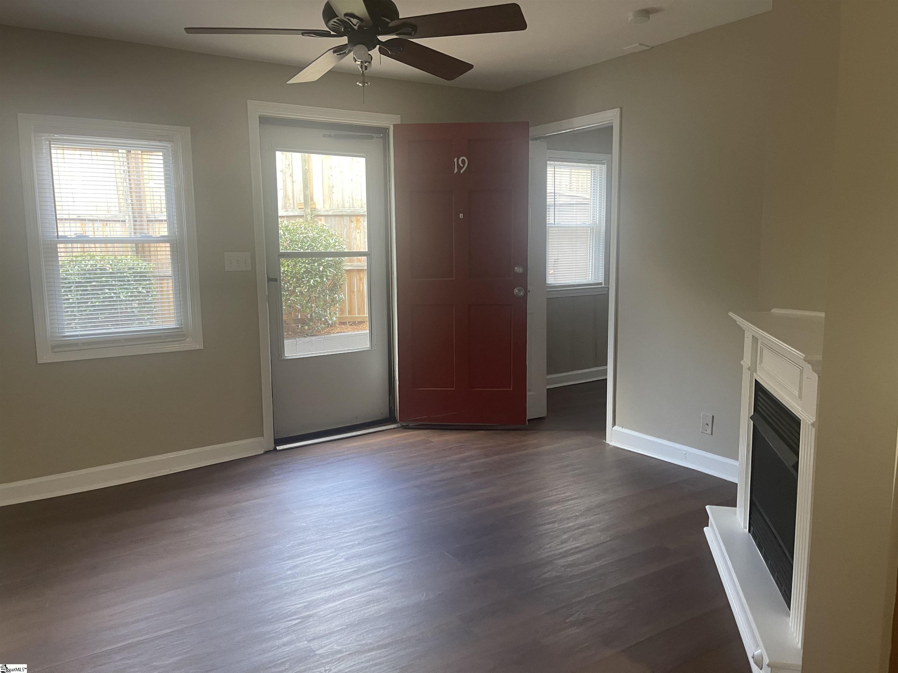 19 Lowndes Hill Road Greenville, SC 29607 - Photo 12 of 23