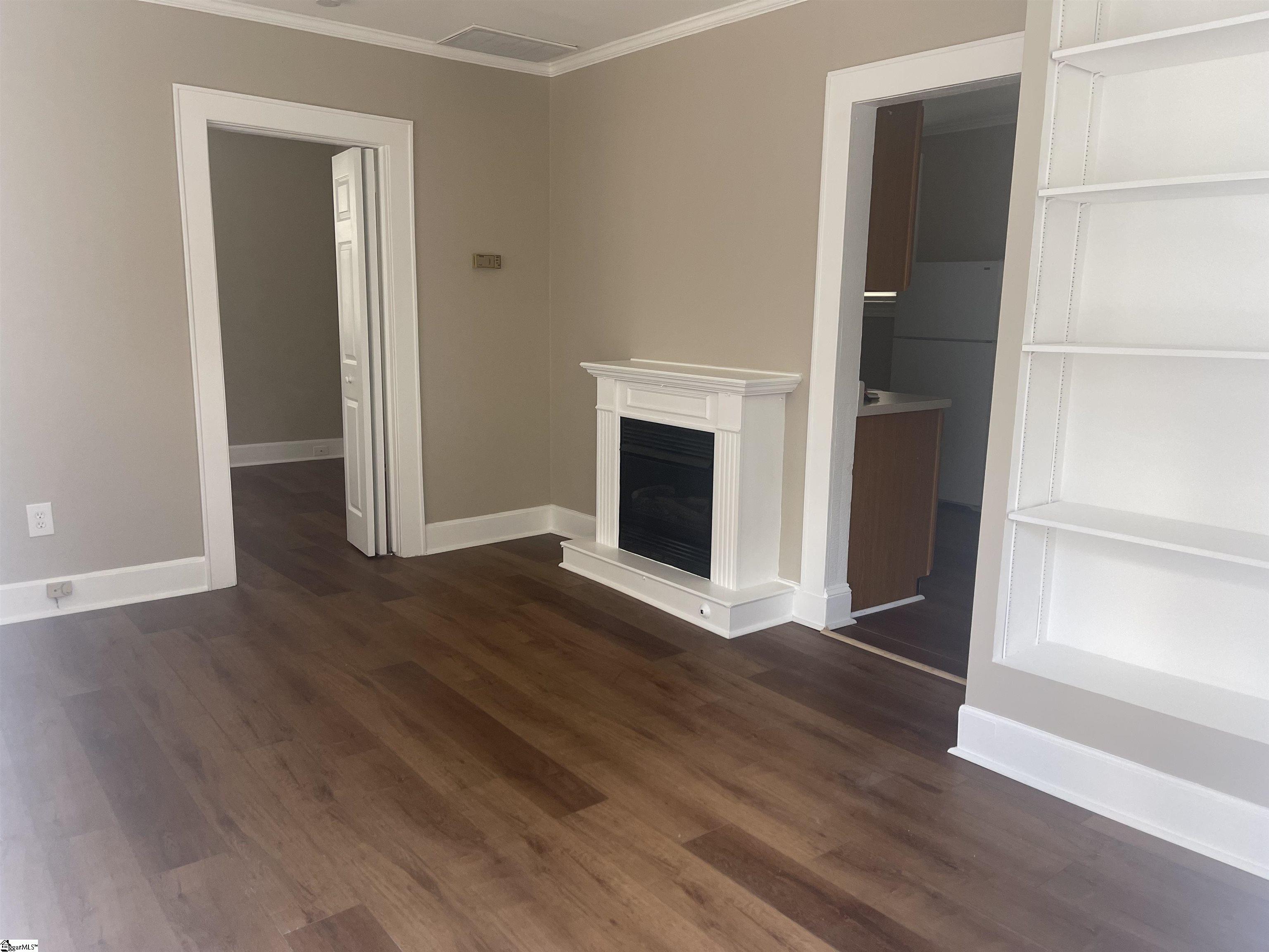 19 Lowndes Hill Road Greenville, SC 29607 - Photo 13 of 23